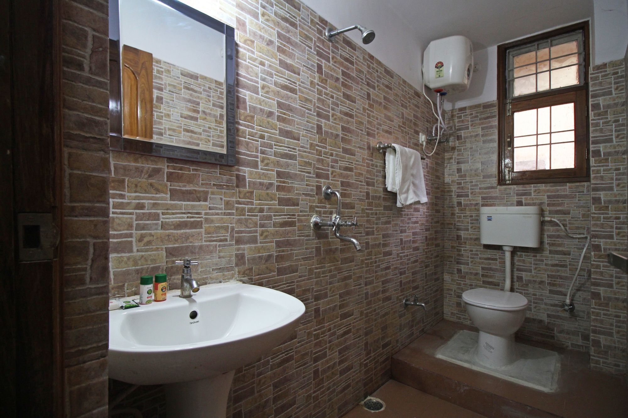 Oyo 4988 Near Bailey Road Otel Danapur Dış mekan fotoğraf